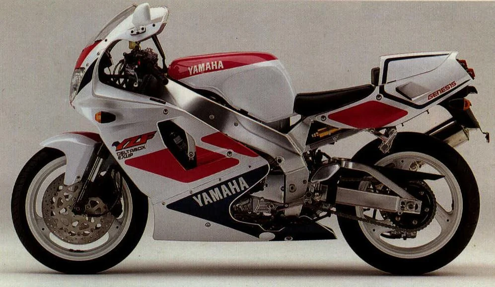 Yamaha FZR 750 R