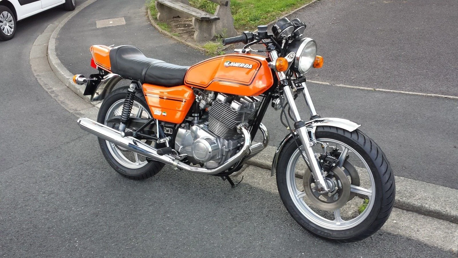 Laverda 500