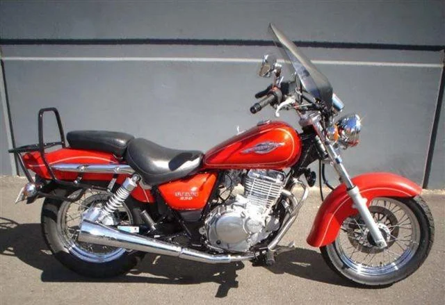Suzuki GZ 250 Marauder 1999