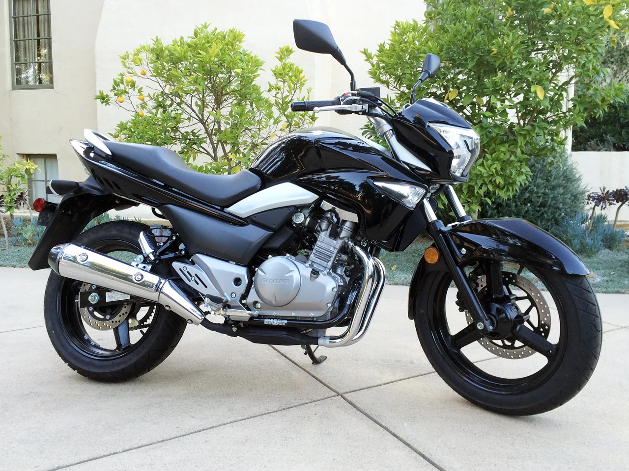 Suzuki GW250