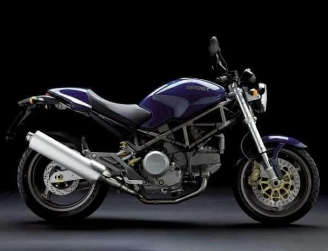 Ducati Monster 750 i.e. Dark