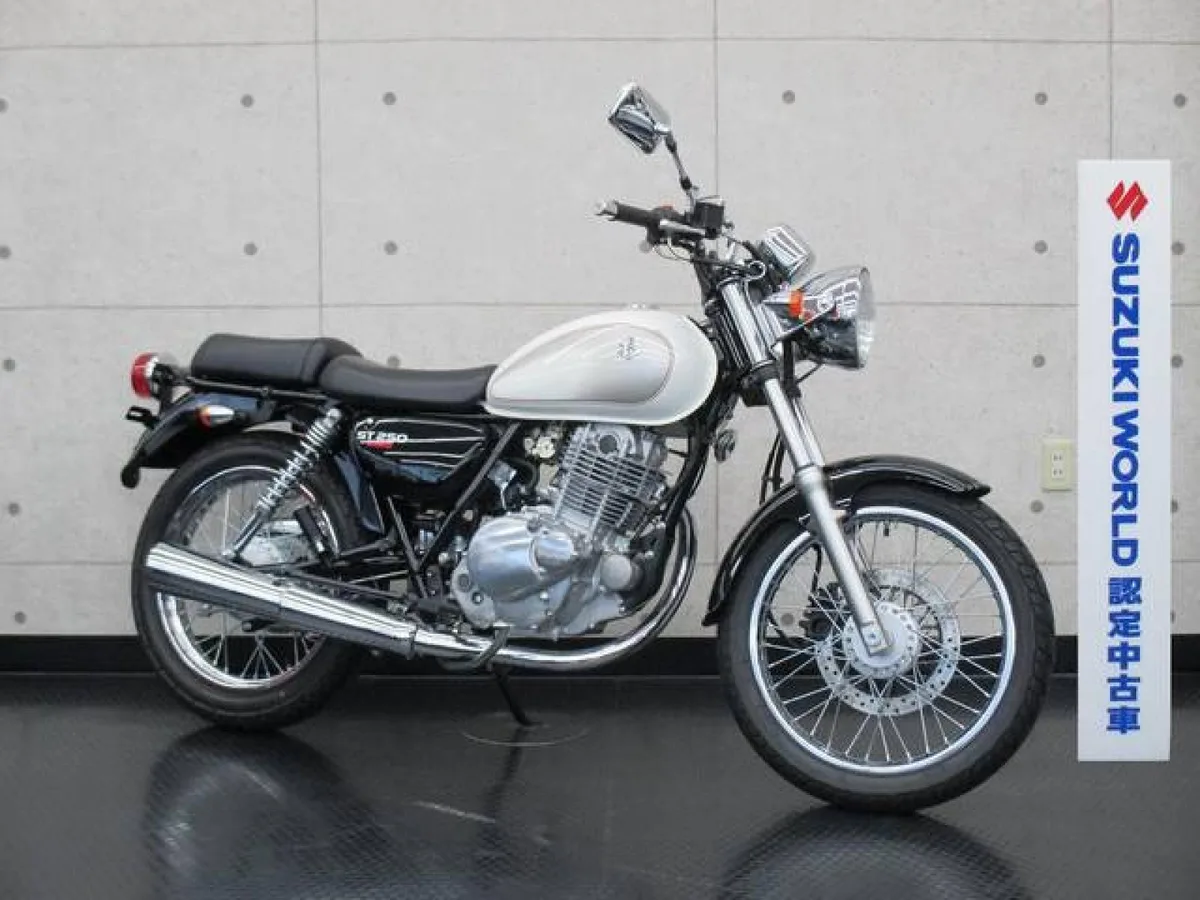 Suzuki ST 250 E Type 2014