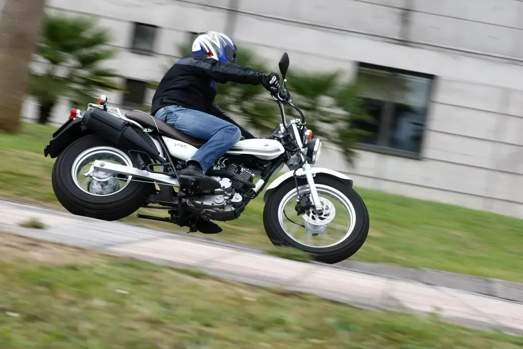 Suzuki Van Van 125 2013