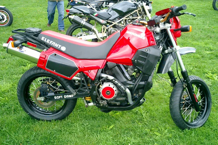 Cagiva E 750 Elefant