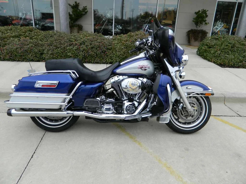 Harley-Davidson FLHTCUI Ultra Classic Electra Glide