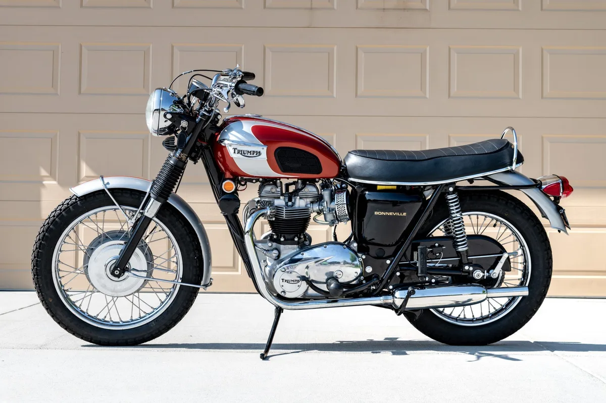 Triumph Bonneville T 120 R Roadster