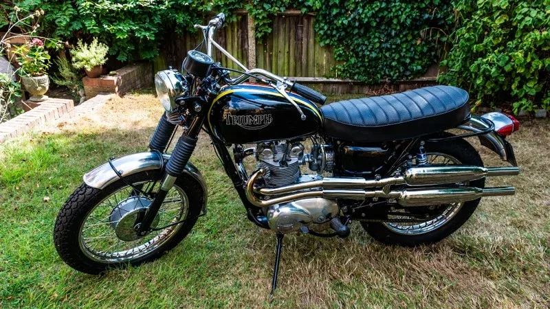 Triumph T 100 C