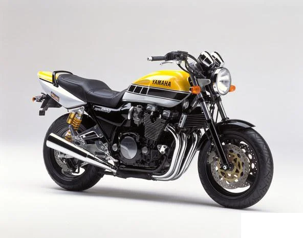 Yamaha XJR