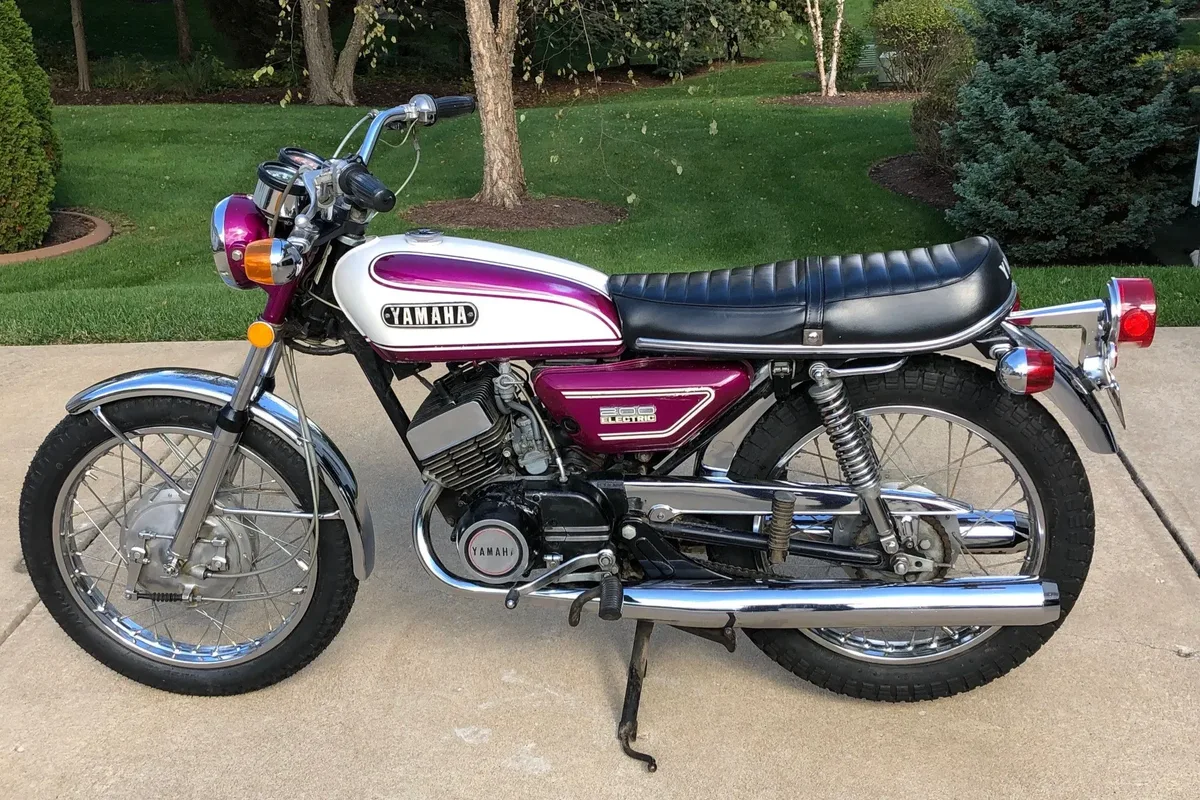 Yamaha CS 5