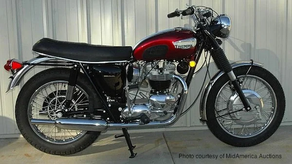 Triumph Bonneville T120C Street Scrambler