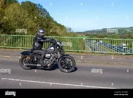 Yamaha XV 950 R