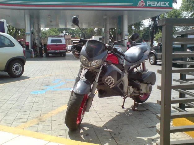 Gilera DNA 180 2002