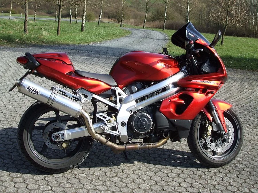 Aprilia SL 1000 Falco 2004