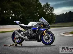 Yamaha YZF-R 1 M
