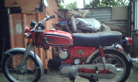 Honda S 110