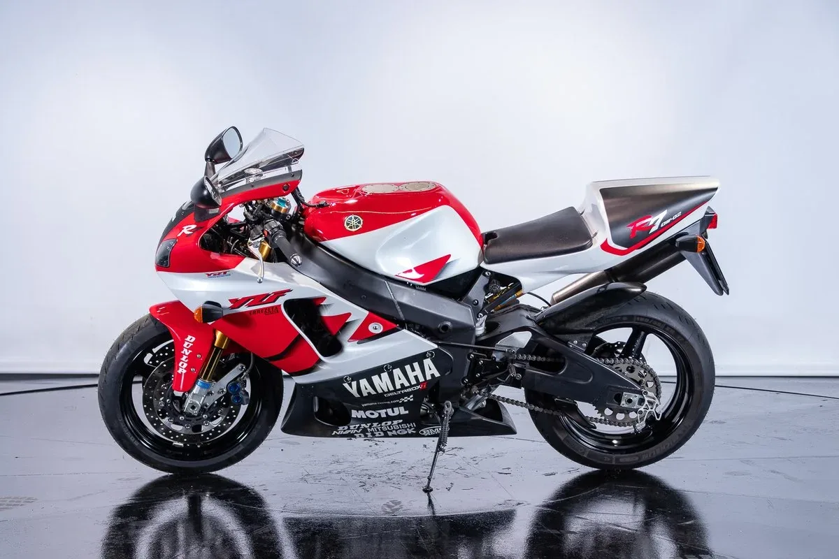Yamaha YZF-R 7