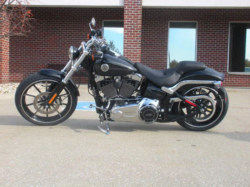 Harley-Davidson Softail Breakout