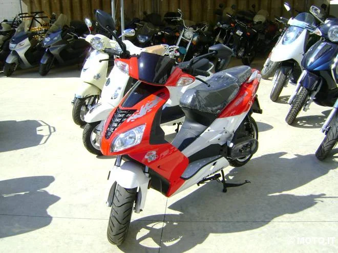 Tauris Fiera 50 2T 2011
