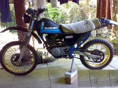 Suzuki DR 250 S 1986