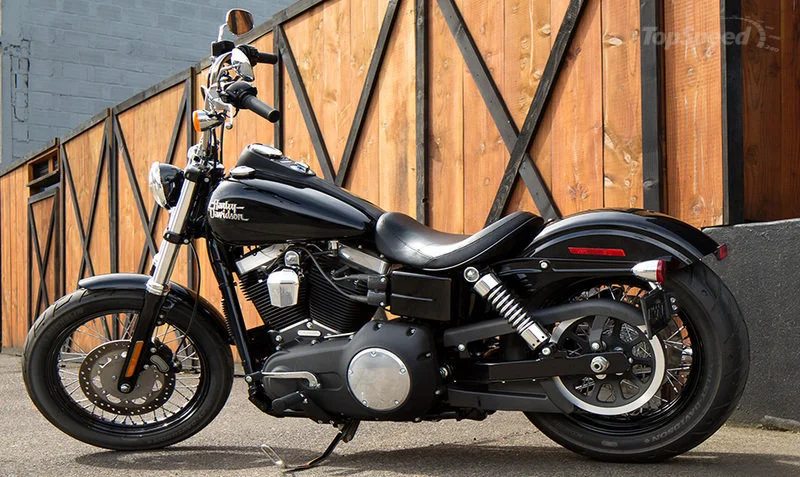 Harley-Davidson Dyna Street Bob Dark Custom