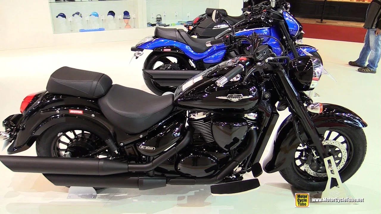 Suzuki Intruder C800