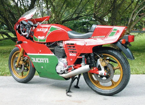 Ducati 900 SS Hailwood-Replica