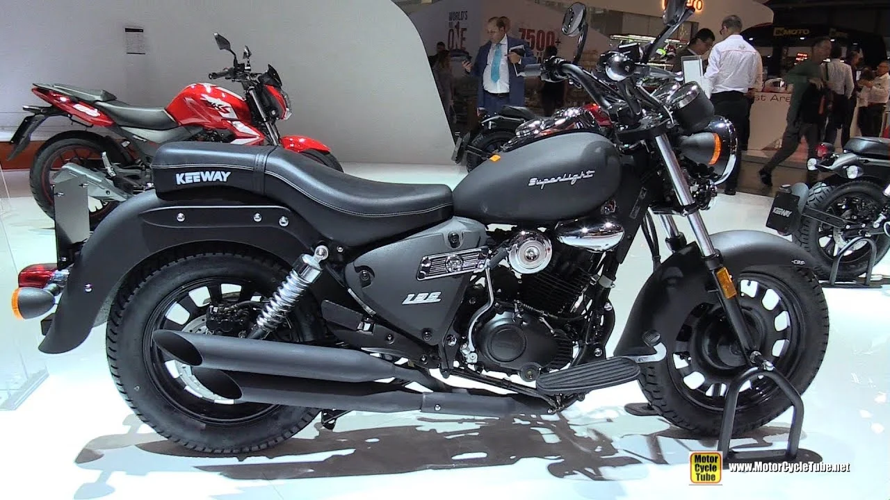 Keeway Superlight 125 Standard E4