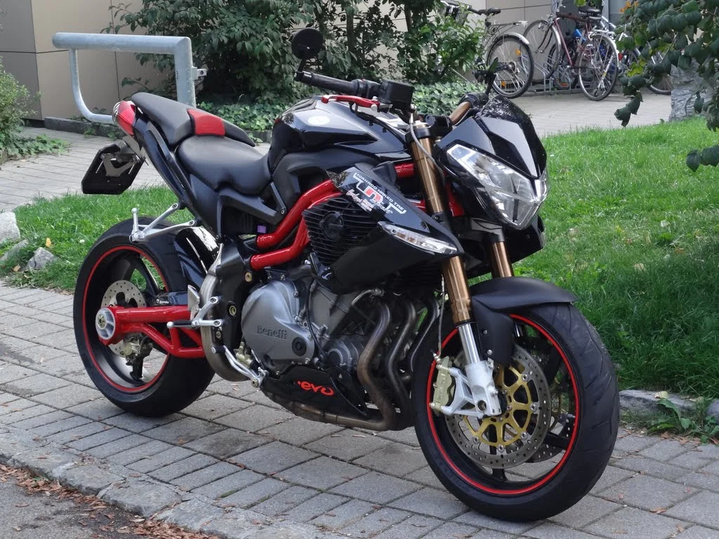 Benelli TNT 1130 Sport