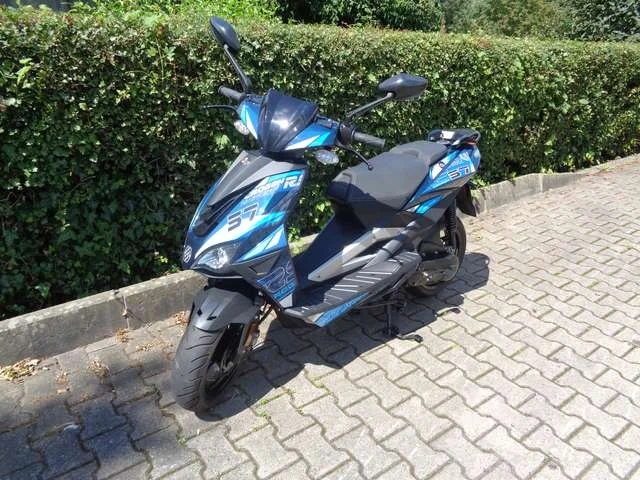 Motowell Crogen City Ltd