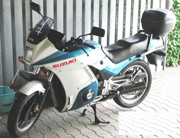 Suzuki GSX 550 EF