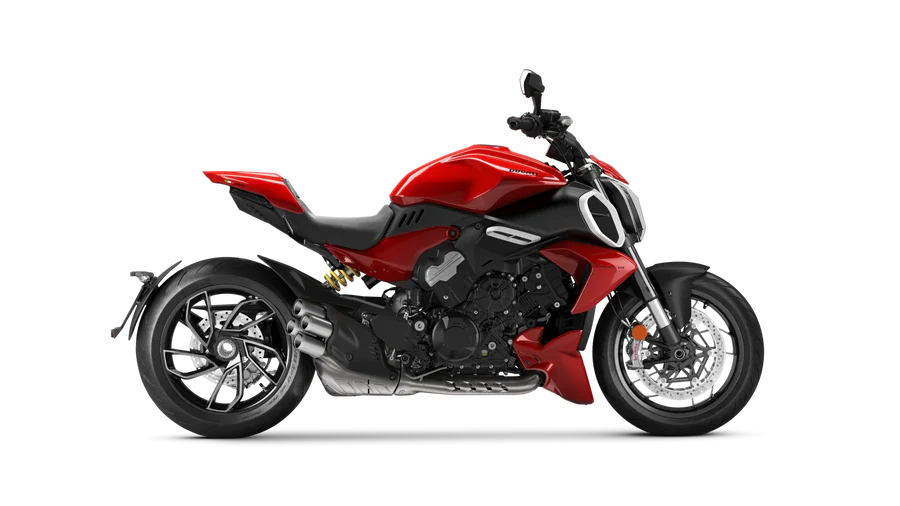 Ducati Diavel V4 2024
