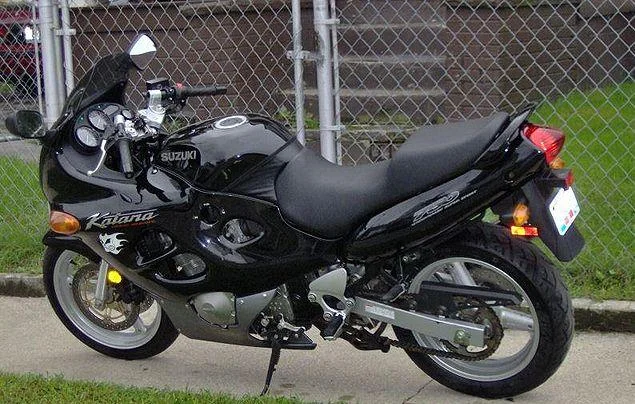 Suzuki GSX 750 F
