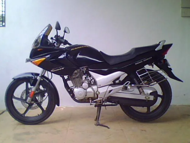 Hero Karizma 2006