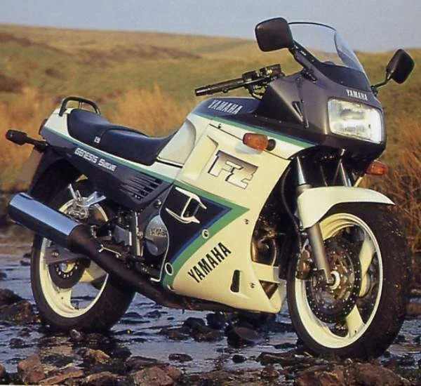 Yamaha FZ 750