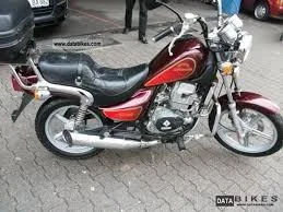 Hyosung GA 125 F Cruiser II 2004