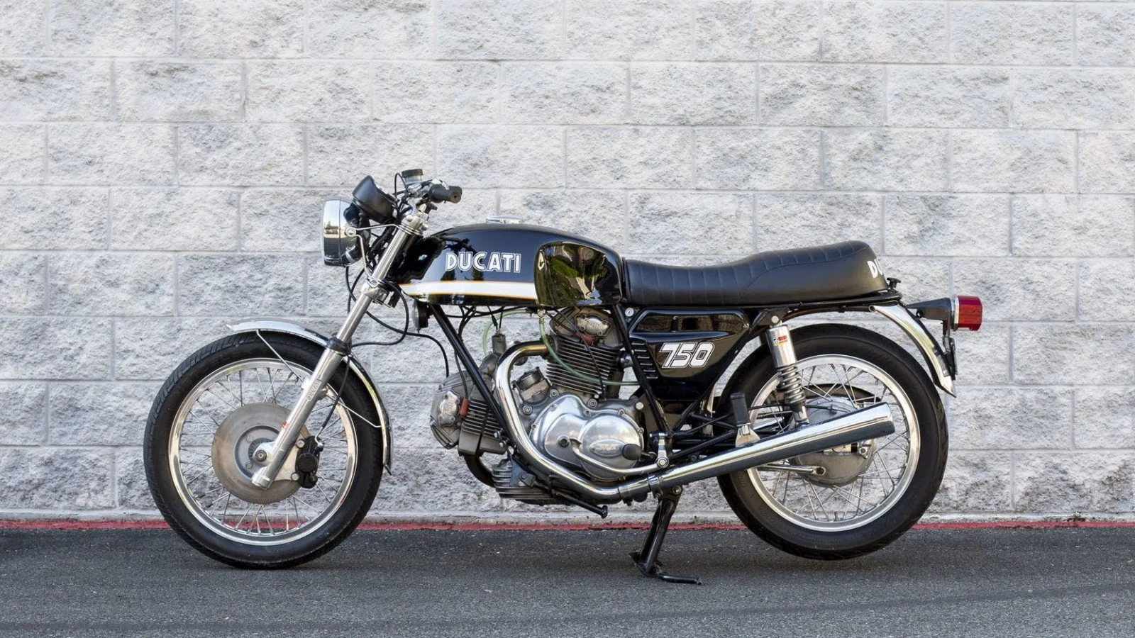 Ducati 750