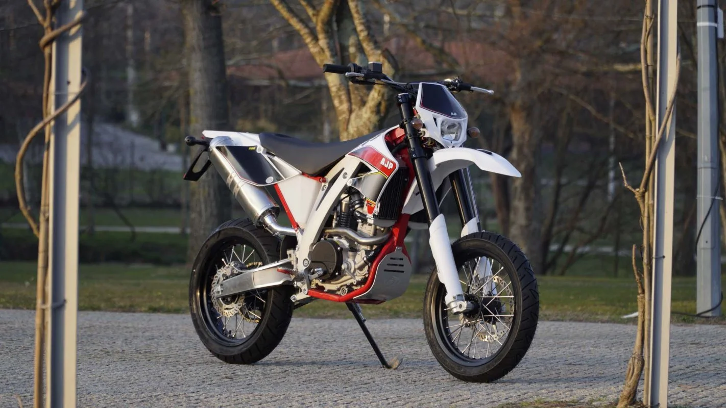 AJP PR5 Supermoto 250 2020