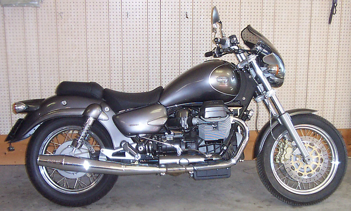 Moto Guzzi California Titanium