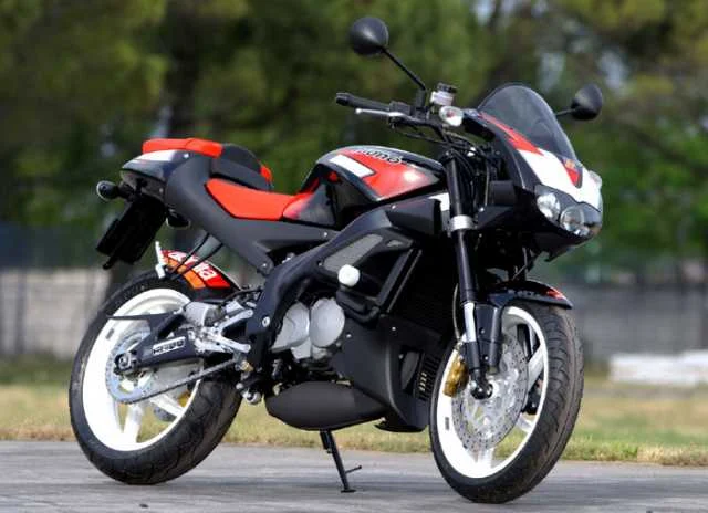 Aprilia Tuono 125 2004