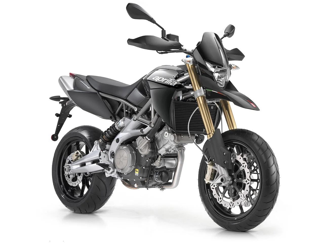 Aprilia Dorsoduro 750