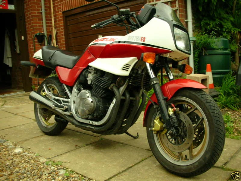 Suzuki GSX 750 ES