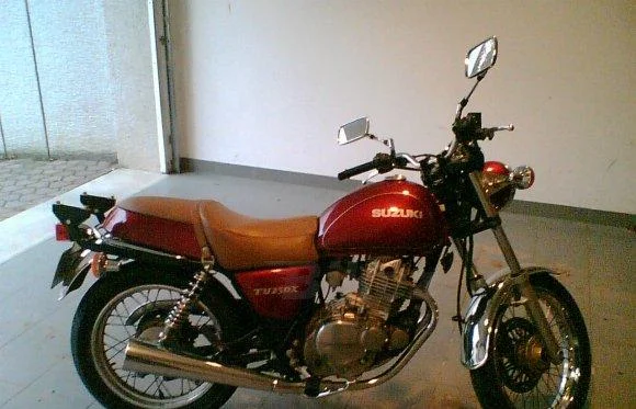 Suzuki TU 250 XV