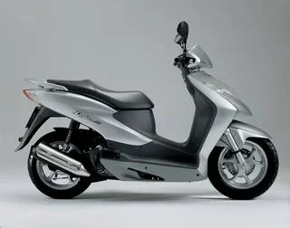 Honda Dylan 150