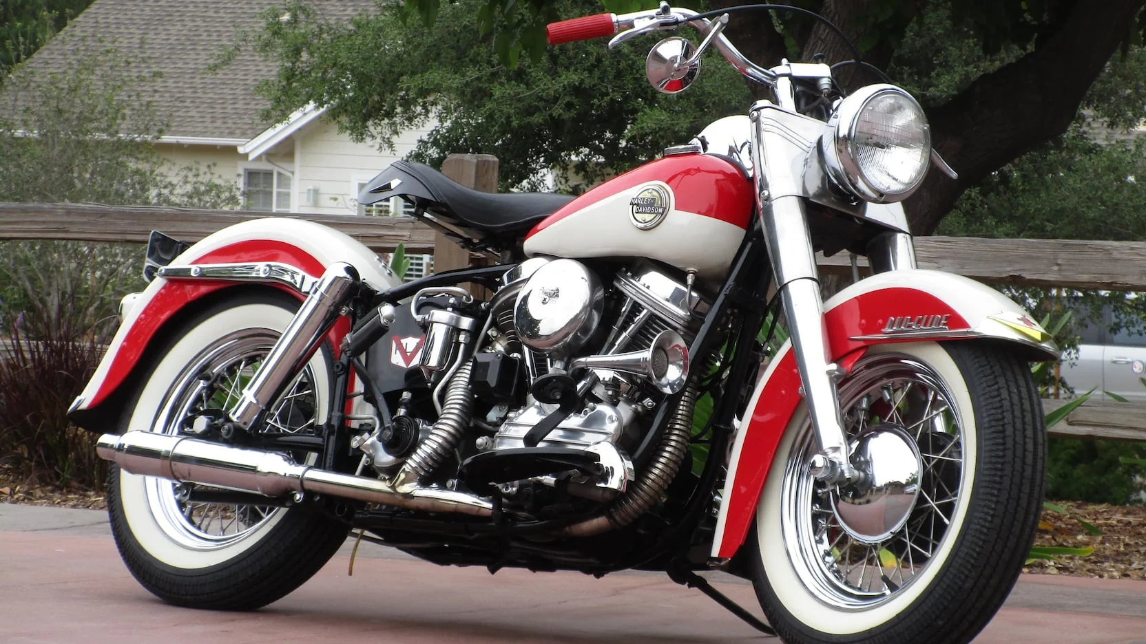 Harley-Davidson FLH Duo Glide