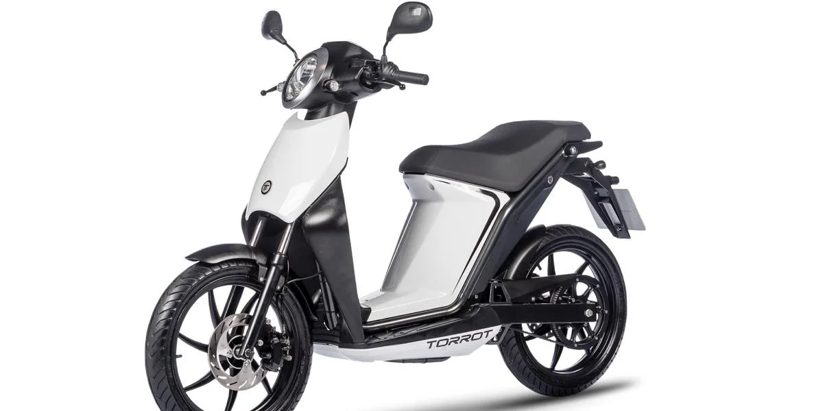 Torrot Muvi 2016
