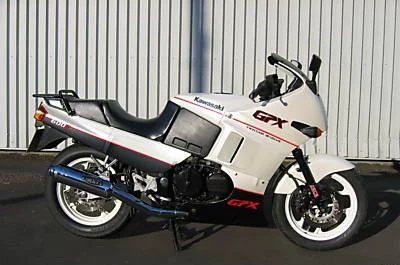 Kawasaki GPZ 600 R