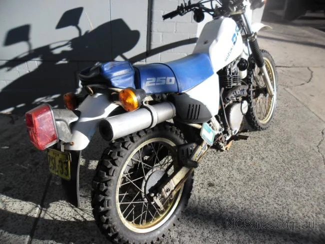 Suzuki DR 250 S 1987