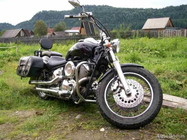 Yamaha XVS 1100 Drag Star