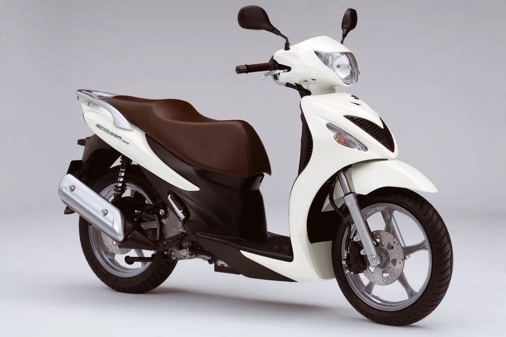 Suzuki Sixteen 125
