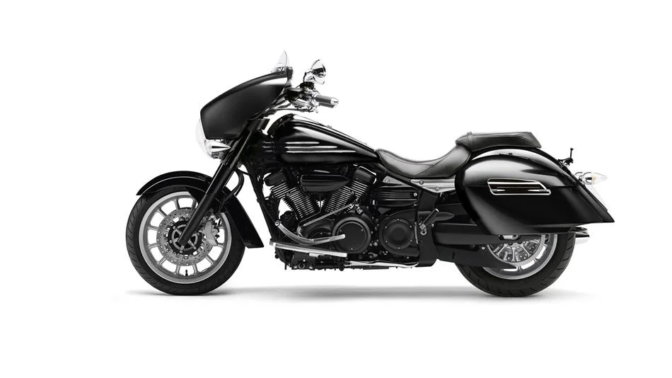 Yamaha XV1900A